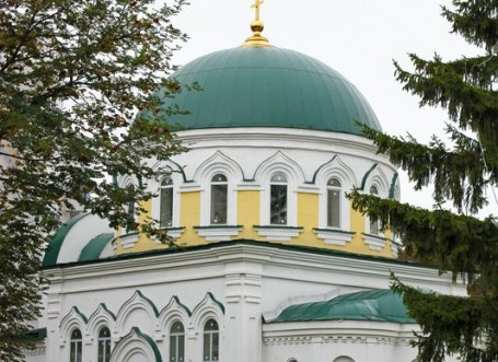 Православный храм Святого Великомученика Георгия Победоносца на территории ОГУЗ «ООКБ» в г. Орле